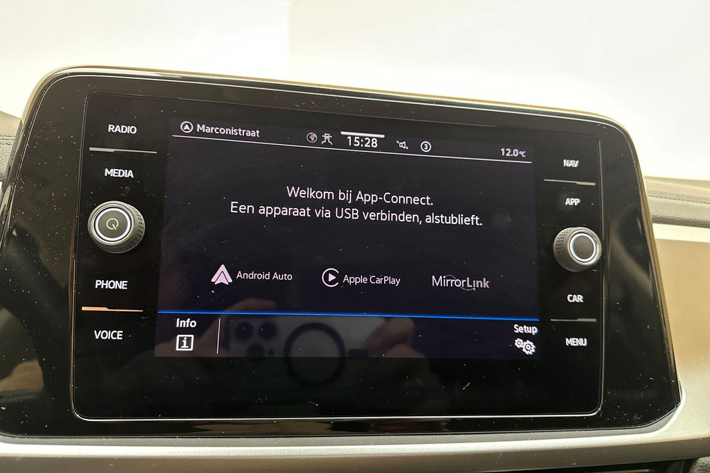 Volkswagen T-Roc (T013XB) met abonnement