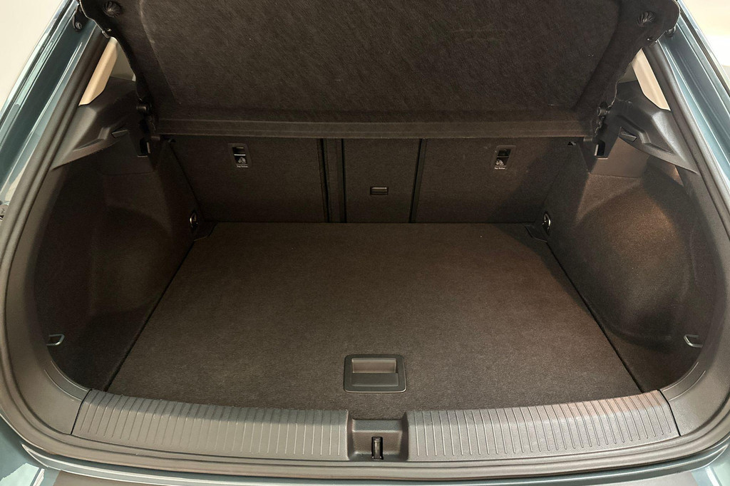 Volkswagen T-Roc (T013XB) met abonnement