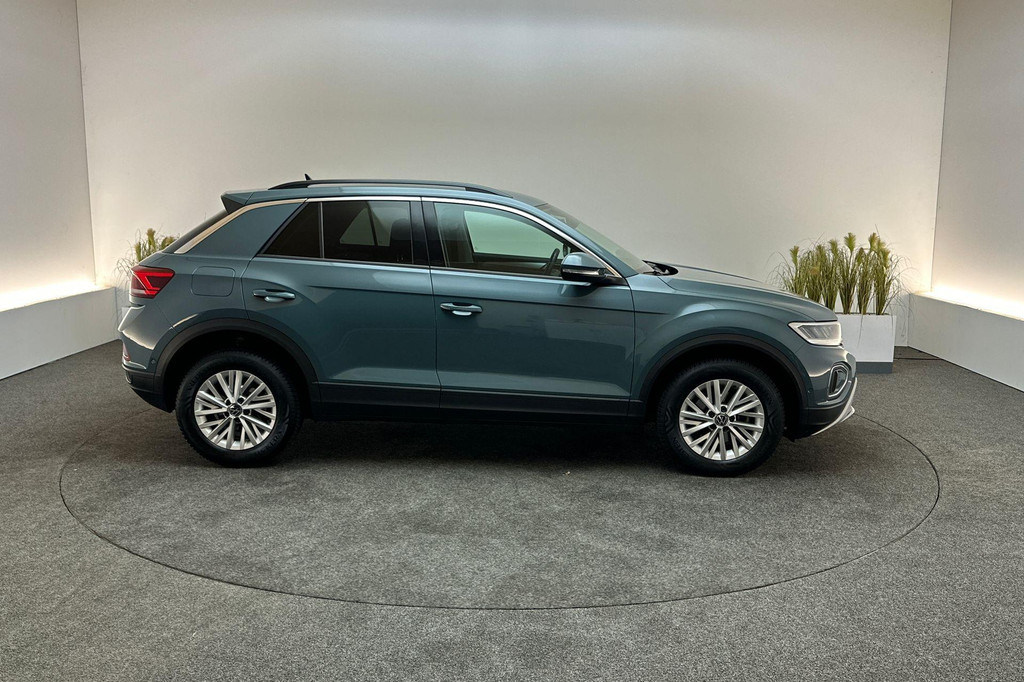 Volkswagen T-Roc (T013XB) met abonnement