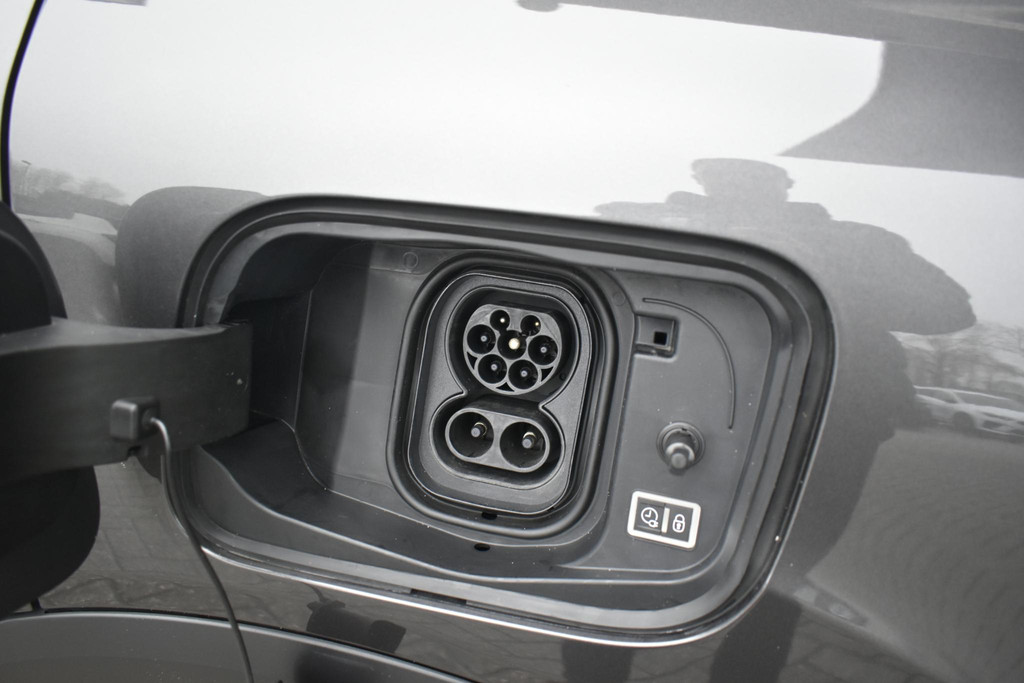 Citroën Ë-C4 (T857NX) met abonnement