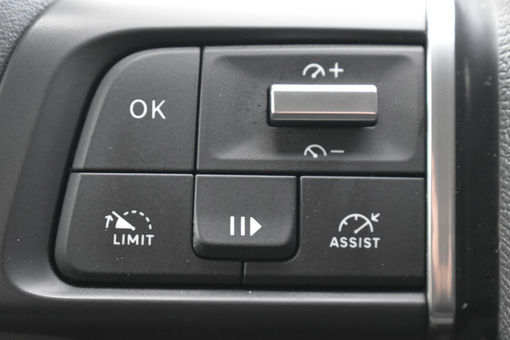 Citroën Ë-C4 (T099LZ) met abonnement