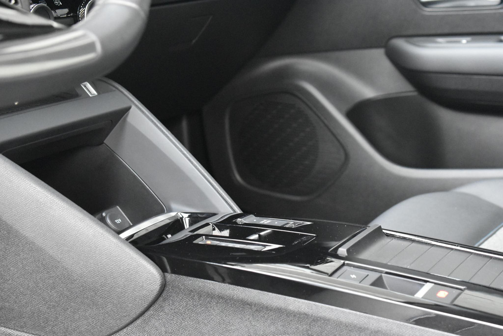 Citroën Ë-C4 (T099LZ) met abonnement