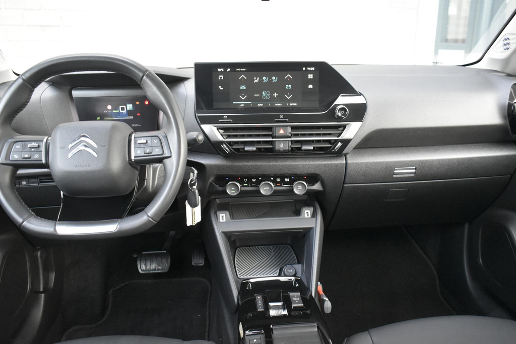 Citroën Ë-C4 (T099LZ) met abonnement