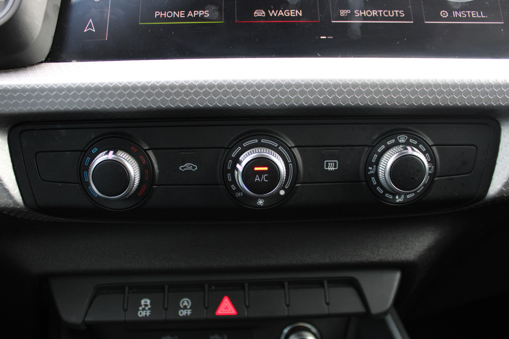 Audi A1 (J945NV) met abonnement