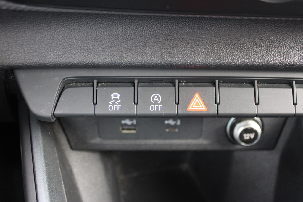 Audi A1 (J945NV) met abonnement