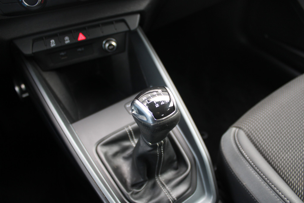 Audi A1 (J945NV) met abonnement