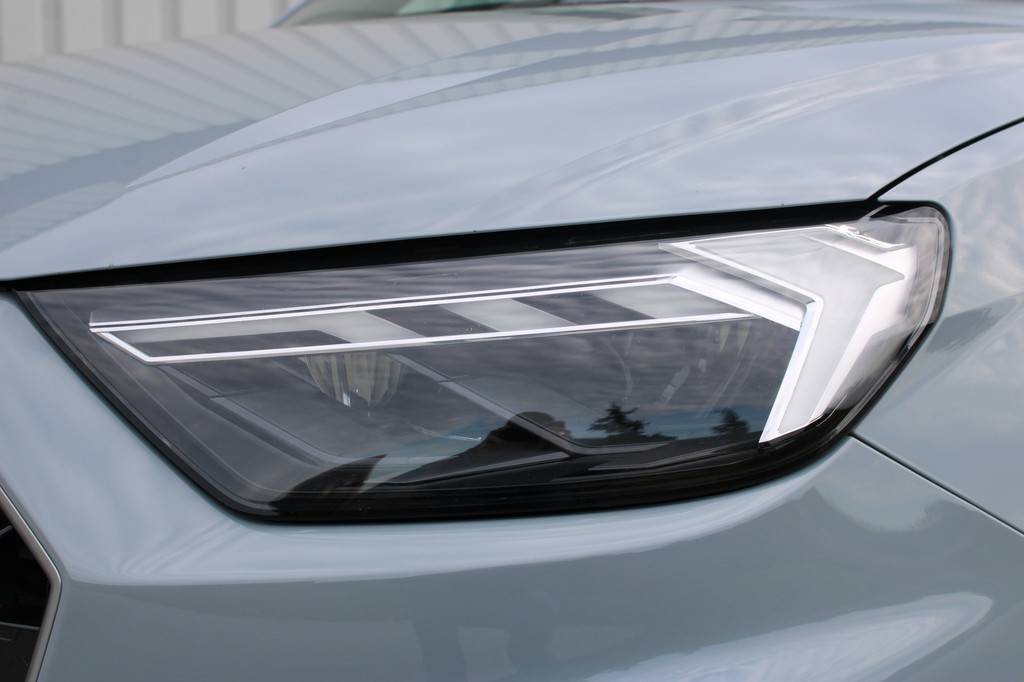 Audi A1 (J945NV) met abonnement