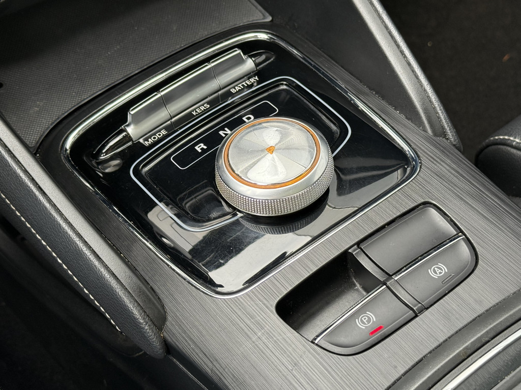 MG ZS-EV (J976LF) met abonnement