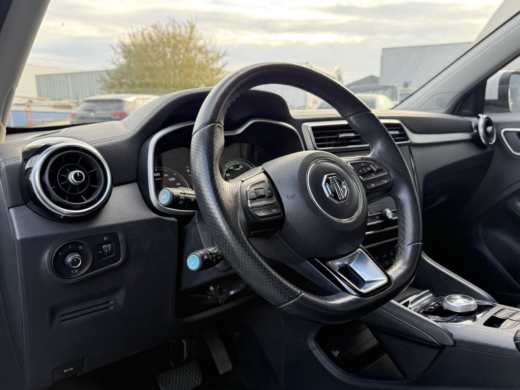 MG ZS-EV (J976LF) met abonnement