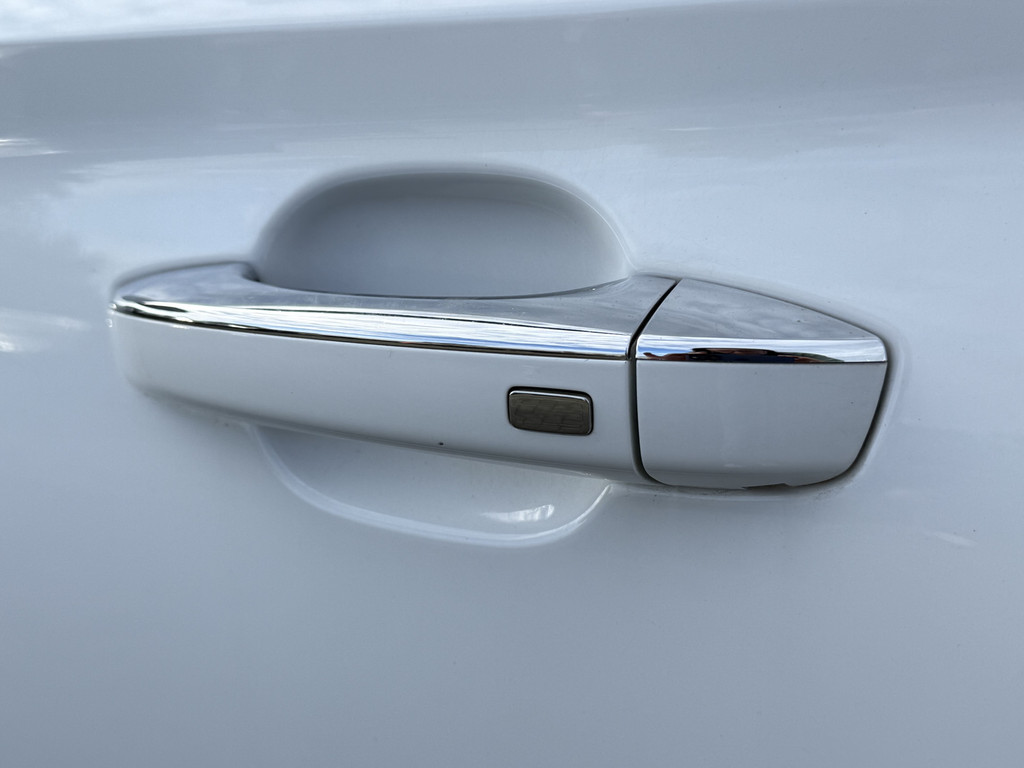 MG ZS-EV (J976LF) met abonnement