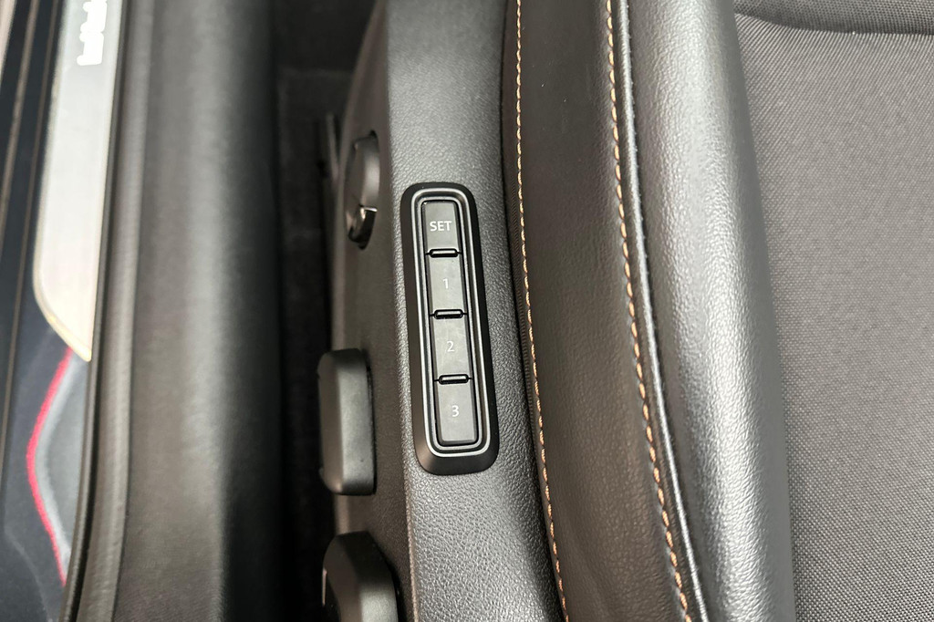 CUPRA Leon Sportstourer (JKR90K) met abonnement