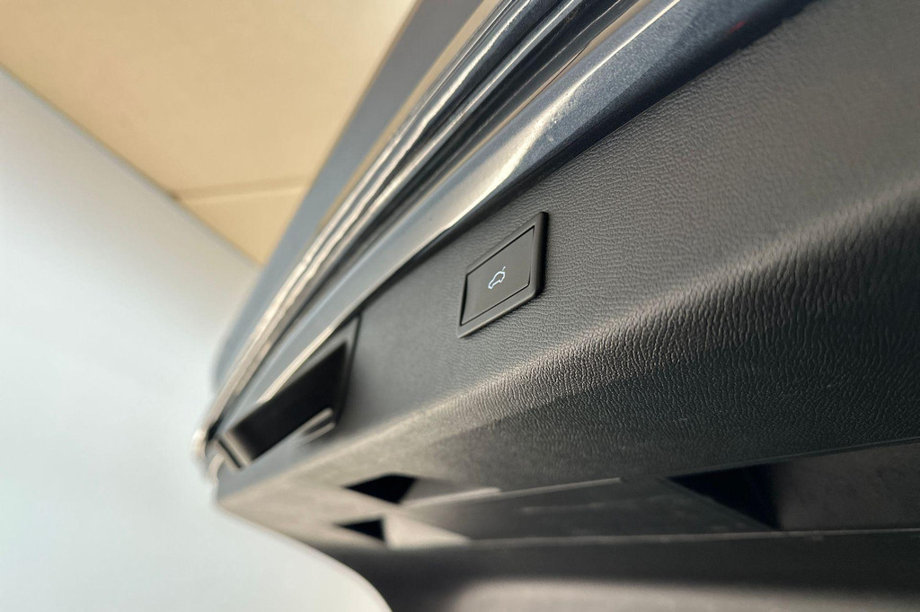 CUPRA Leon Sportstourer (JKR90K) met abonnement