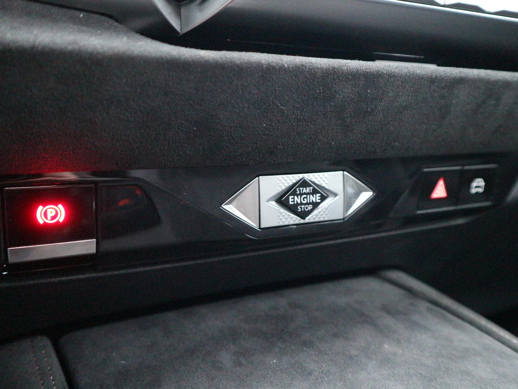 DS DS 4 (JLN53N) met abonnement