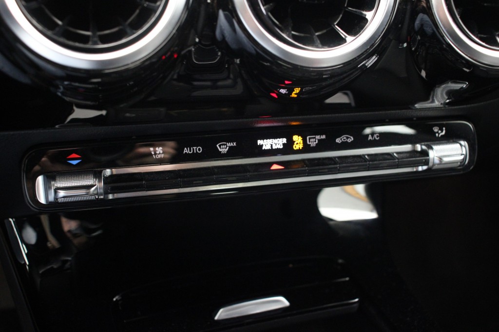 Mercedes-Benz CLA-Klasse (K646DJ) met abonnement