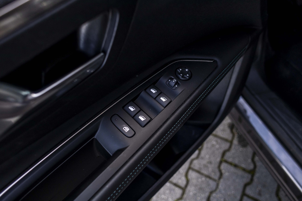 Peugeot 3008 (S986TV) met abonnement