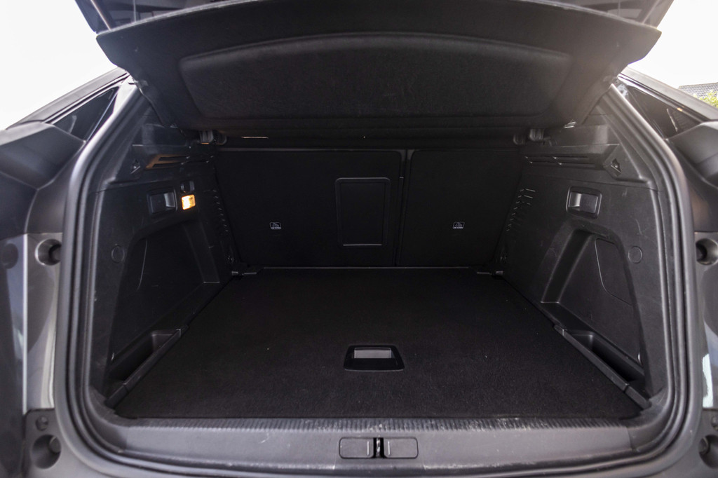 Peugeot 3008 (S986TV) met abonnement