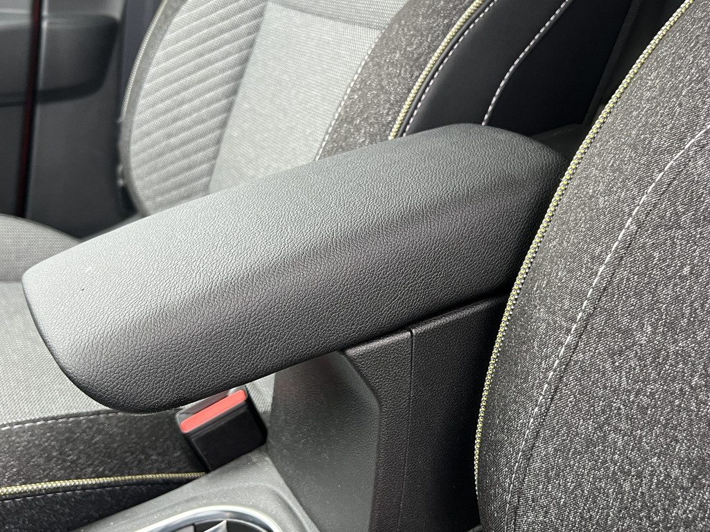 Renault Captur (JPK83Z) met abonnement