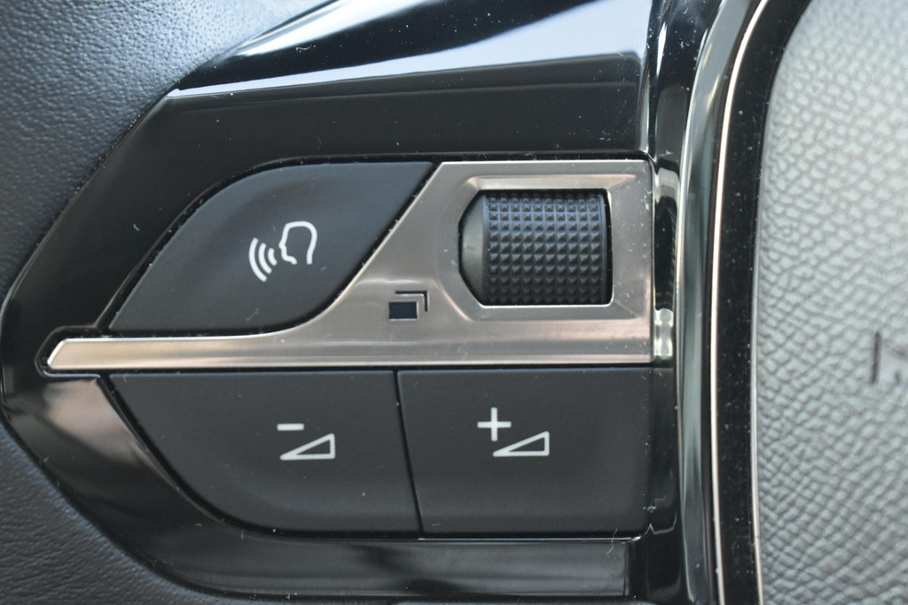 Peugeot 208 (S944TD) met abonnement