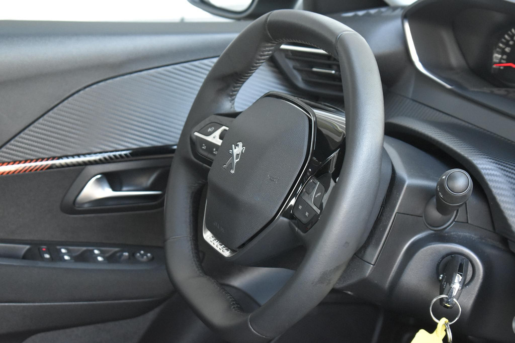 Peugeot 208 (S944TD) met abonnement