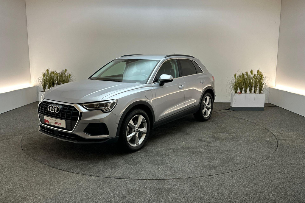 Audi Q3 (JKN06D) met abonnement