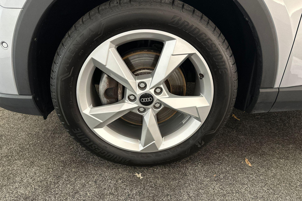 Audi Q3 (JKN06D) met abonnement