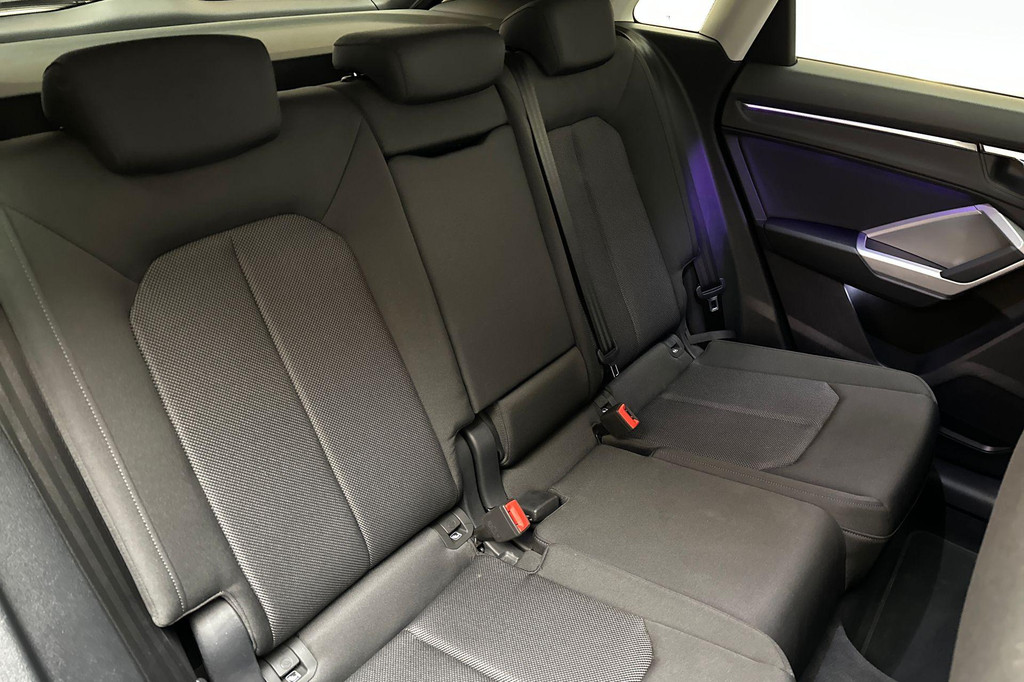 Audi Q3 (JKN06D) met abonnement