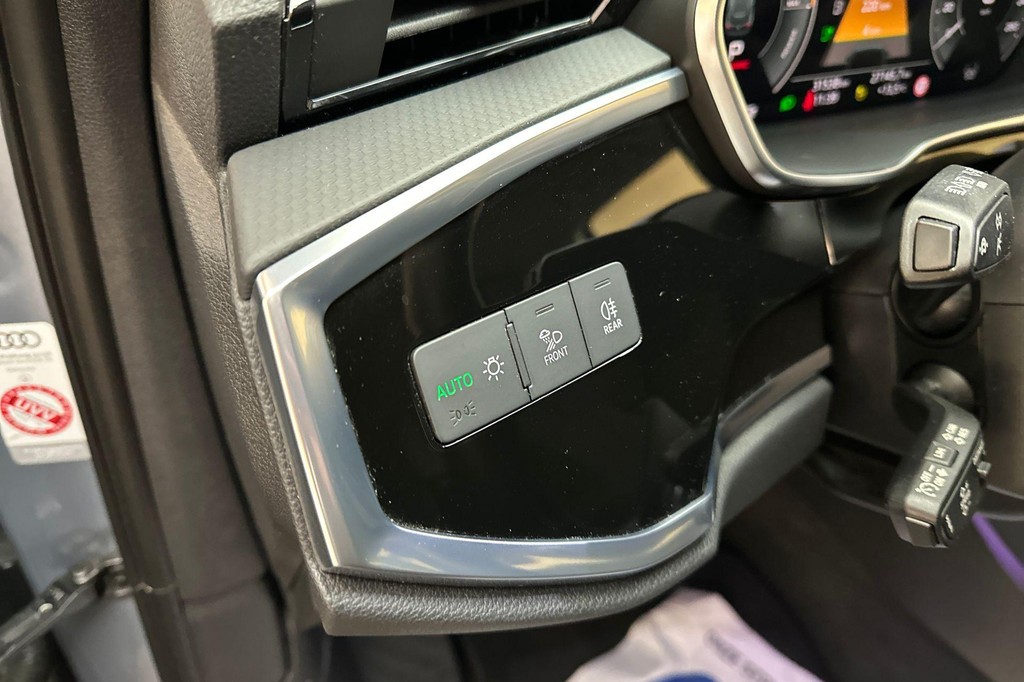 Audi Q3 (JKN06D) met abonnement