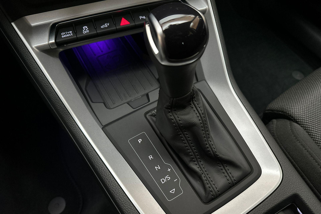 Audi Q3 (JKN06D) met abonnement