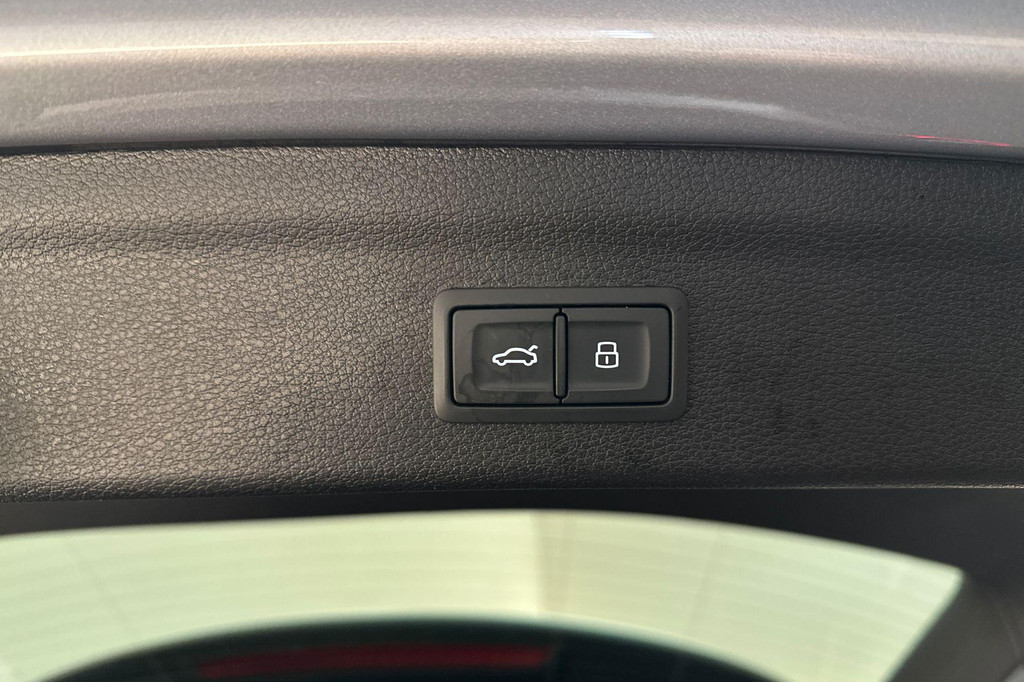 Audi Q3 (JKN06D) met abonnement