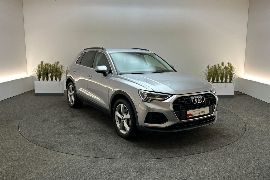 Audi Q3 (JKN06D) met abonnement
