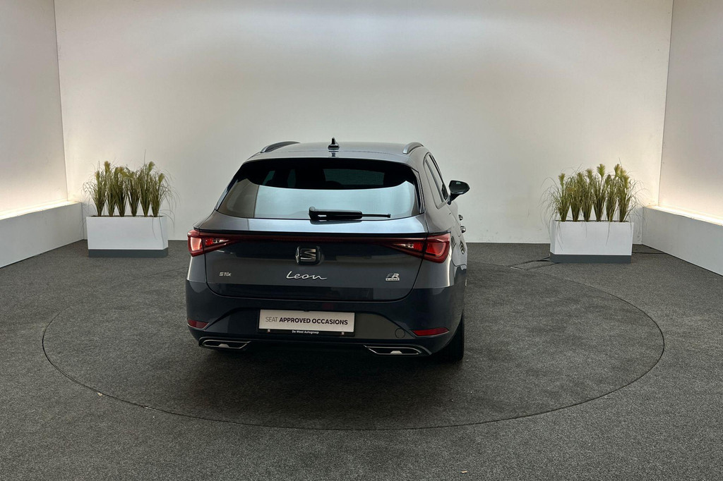 Seat Leon Sportstourer (JLG45J) met abonnement