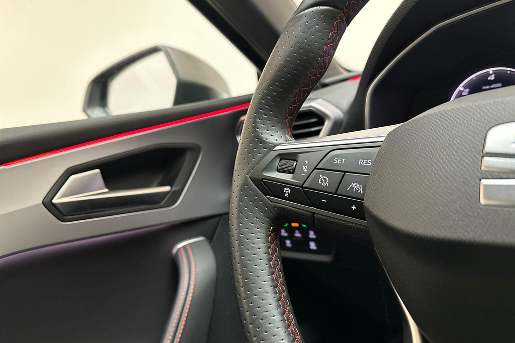 Seat Leon Sportstourer (JLG45J) met abonnement