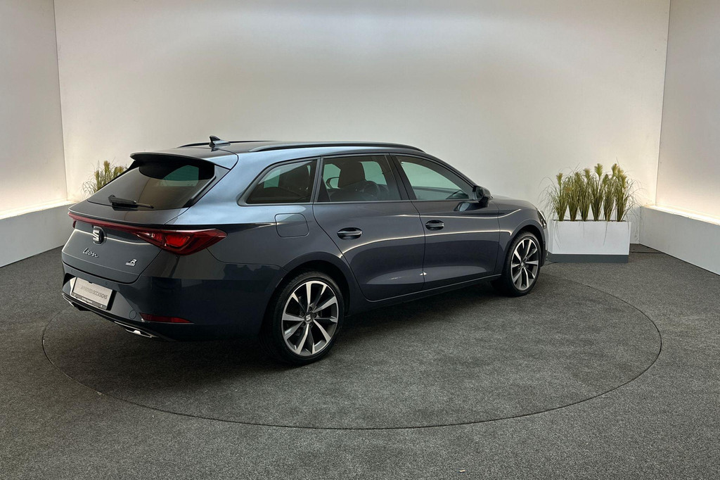Seat Leon Sportstourer (JLG45J) met abonnement