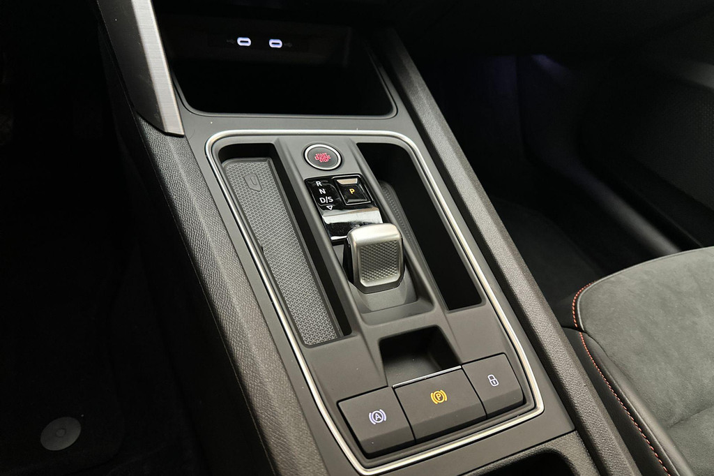 Seat Leon Sportstourer (JLG45J) met abonnement