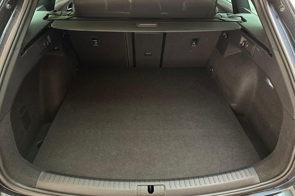 Seat Leon Sportstourer (JLG45J) met abonnement