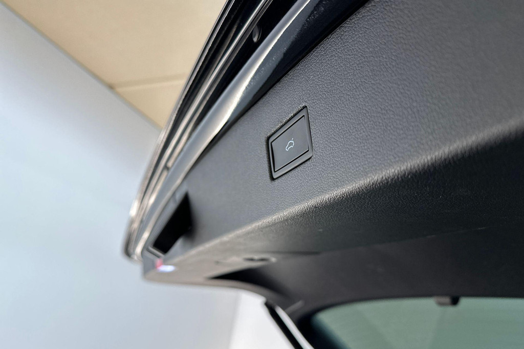 Volkswagen Tiguan (JFP23N) met abonnement