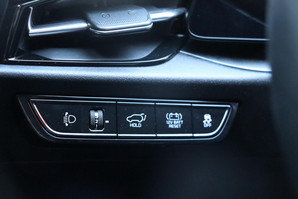 Kia Niro (JLX36D) met abonnement