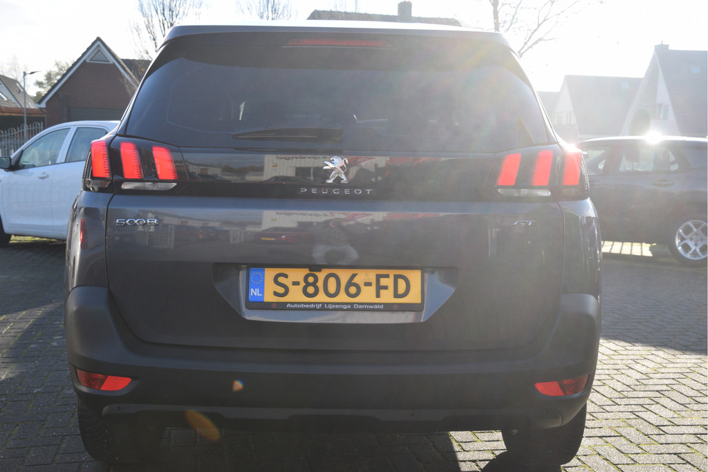 Peugeot 5008 (S806FD) met abonnement