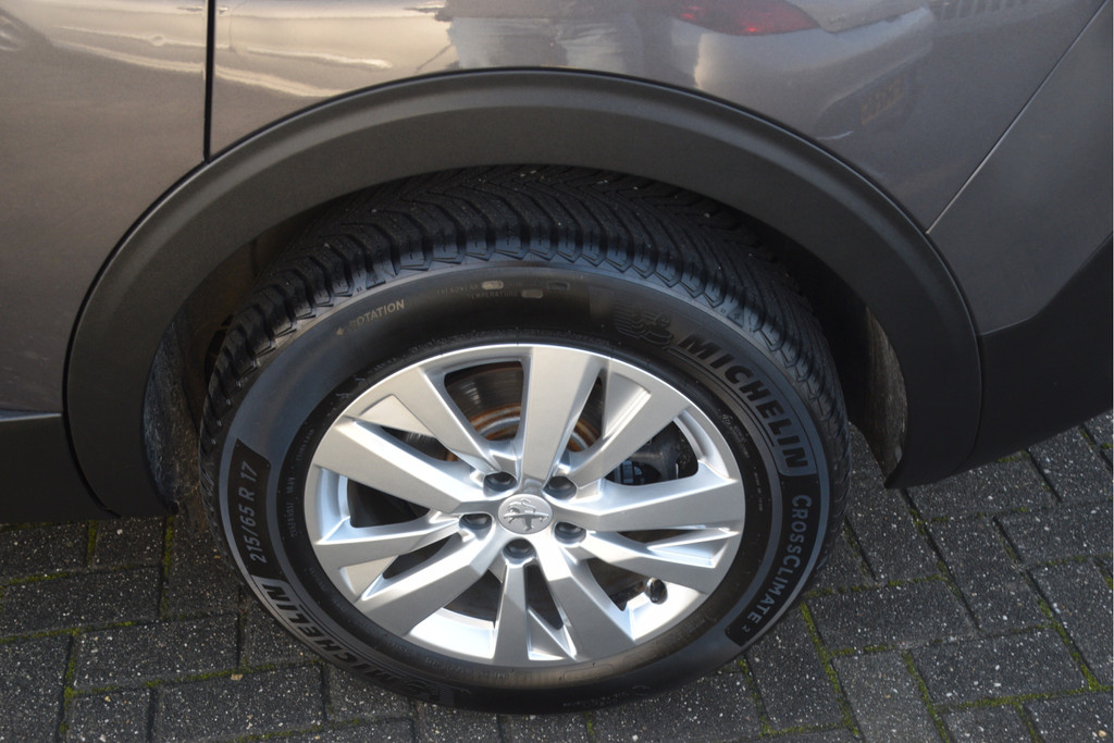 Peugeot 5008 (S806FD) met abonnement