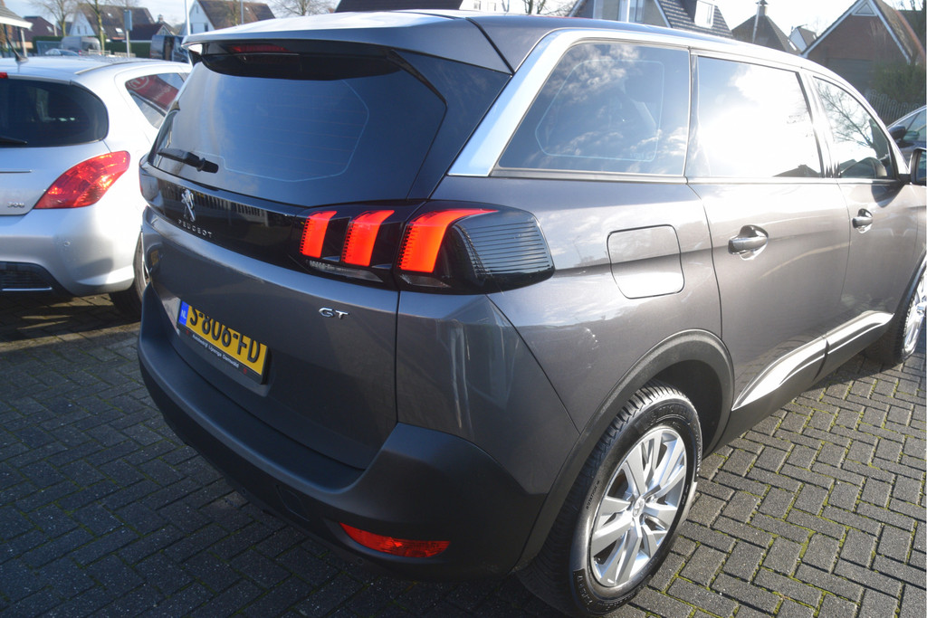Peugeot 5008 (S806FD) met abonnement