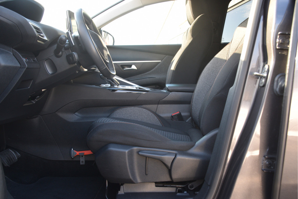 Peugeot 5008 (S806FD) met abonnement