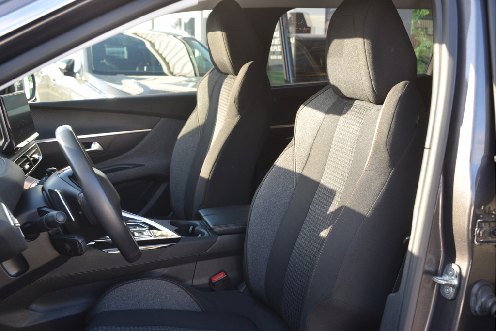 Peugeot 5008 (S806FD) met abonnement