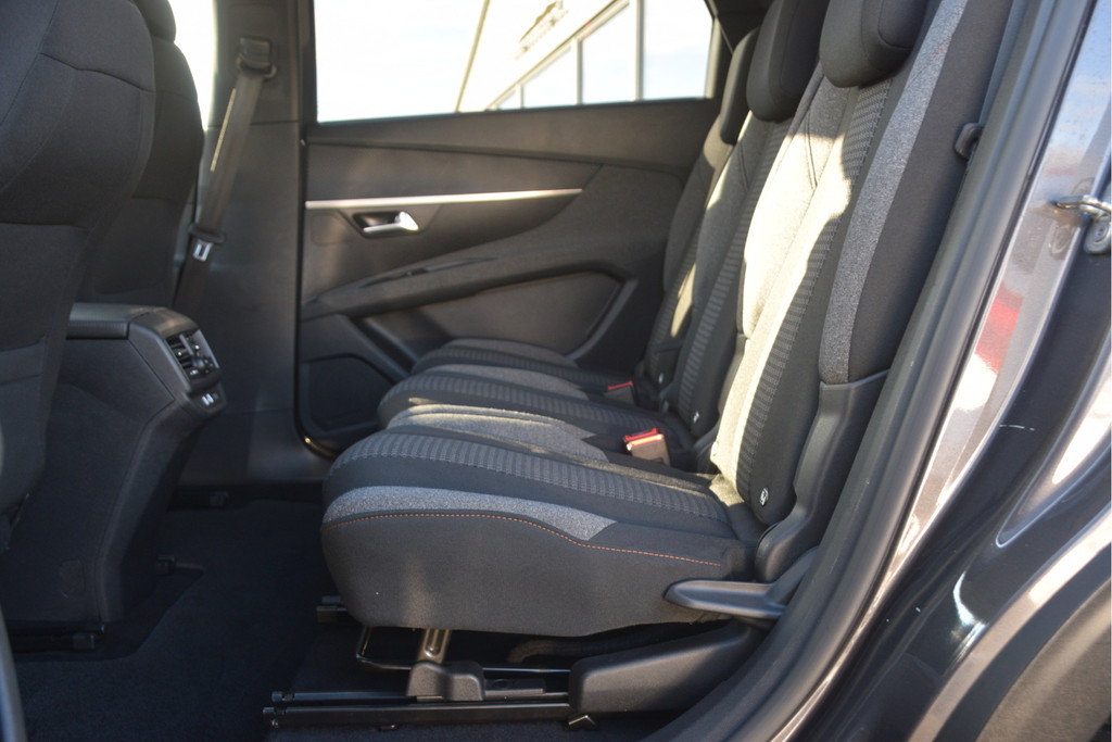 Peugeot 5008 (S806FD) met abonnement
