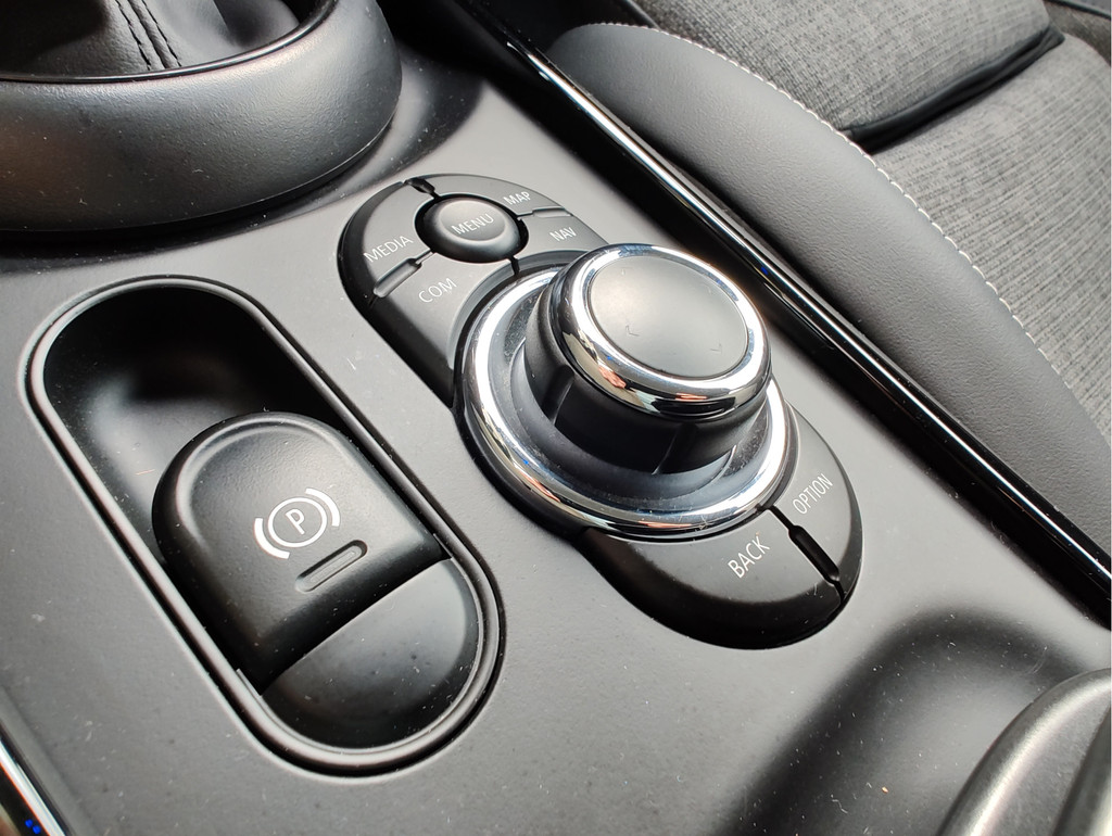 MINI Clubman (JLV29R) met abonnement