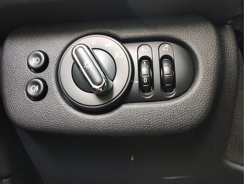 MINI Clubman (JLV29R) met abonnement