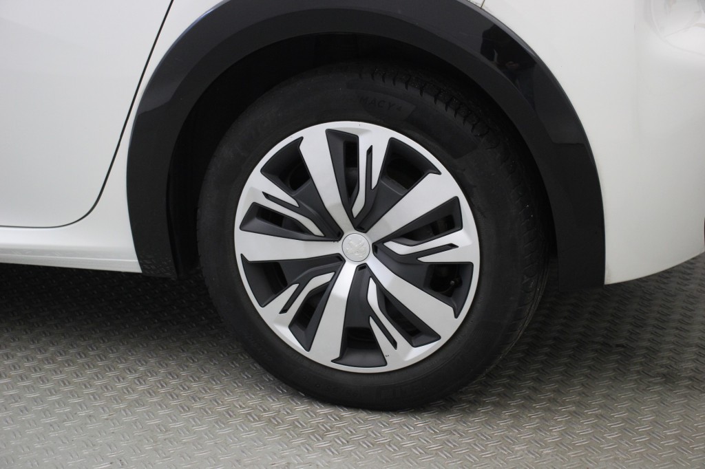 Peugeot e-208 (N481JG) met abonnement