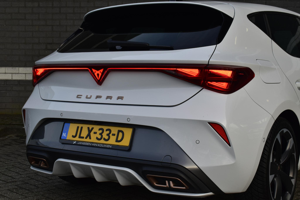 CUPRA Leon (JLX33D) met abonnement