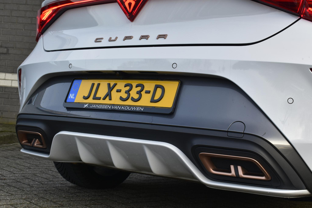 CUPRA Leon (JLX33D) met abonnement