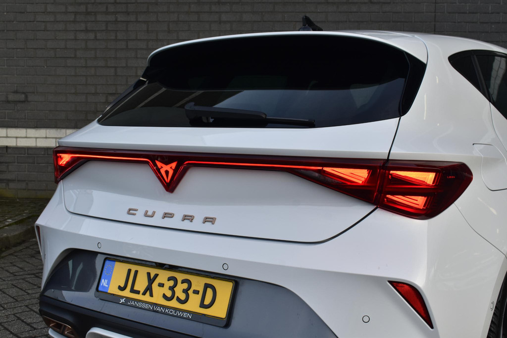 CUPRA Leon (JLX33D) met abonnement