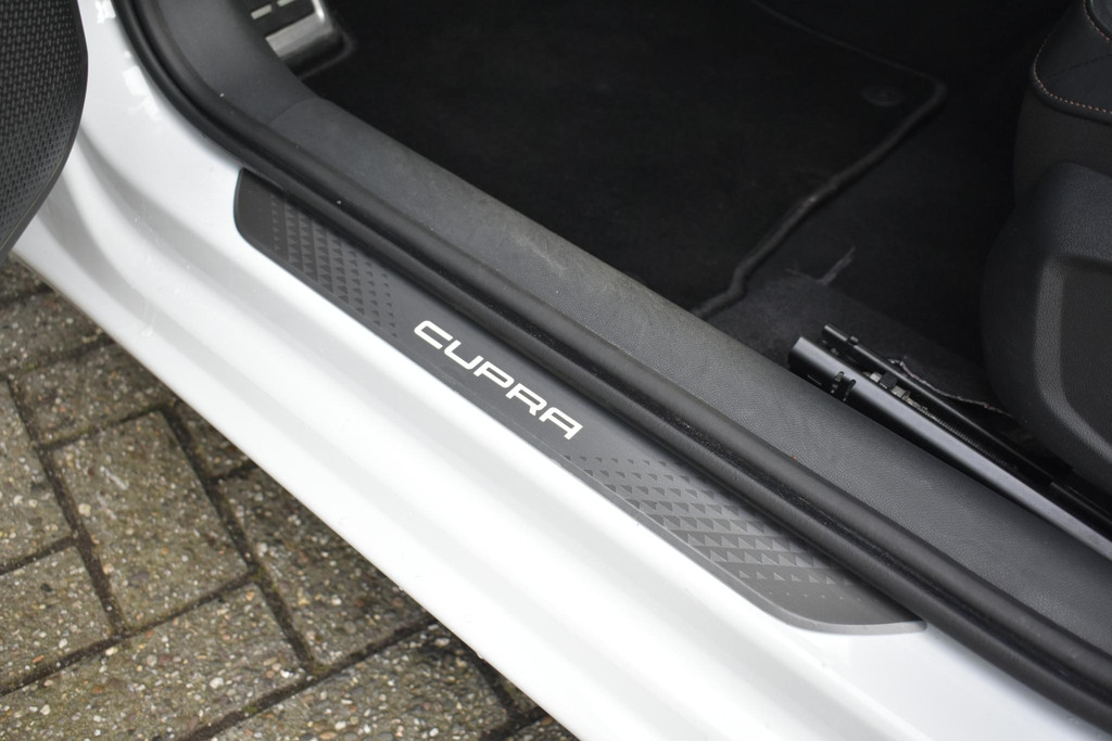 CUPRA Leon (JLX33D) met abonnement